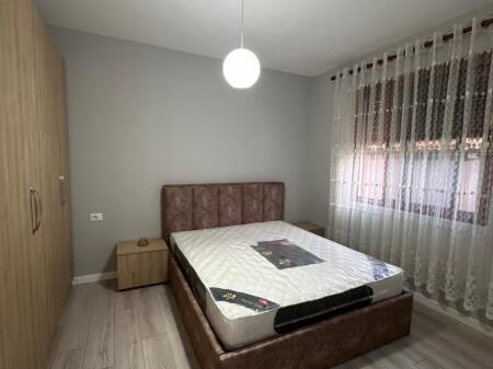 Apartament me qera 1+1