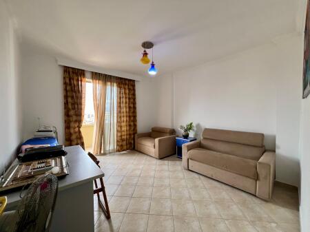 Qira, Apartament 2+1+2 "Rruga e Barrikadave", Tiranë.