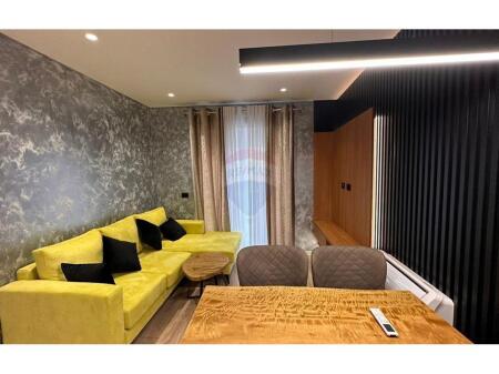 Apartament 2+1 me qira tek Rruga e Kavajes.