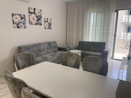 Apartament 2+1 me qira tek Fusha e Aviacionit