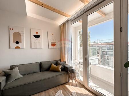 Studio di Lusso in Vendita ad Astir!