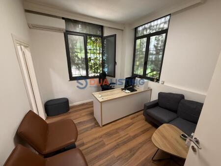 Qira Ambient Kat 0, 200 m2 në Bllok