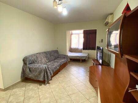 Ne Myslym Shyri, Shitet Apartament 2+1 Ne Zonen Me Te Kerkuar Ne Tirane!