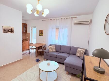 🏡 Apartament 1+1 me Qira te Shkolla e Baletit! 🏡