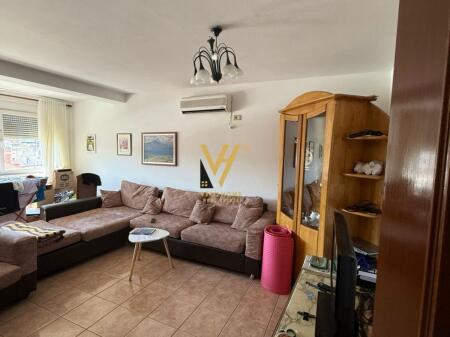 APARTAMENT 2+1+BLK ME QERA TE RRUGA FORTUZI