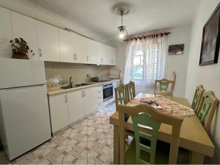 APARTAMENT 2+1, MYSLYM SHYRI