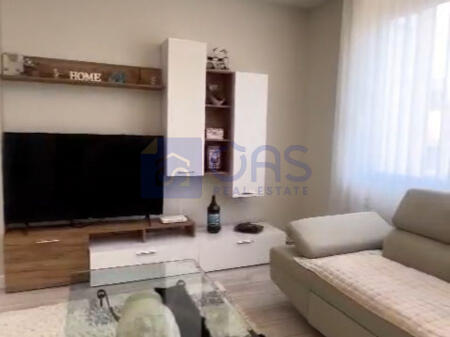 Apartament 1+1 për qira në rrugën e Kosovareve, Tiranë