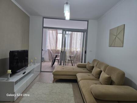 Apartament 2+1 Me Qira në Durrës - 104 m²