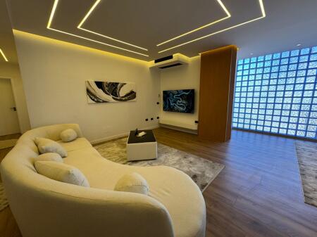 Shitet apartament 2+1+2 - Rruga e Kosovareve