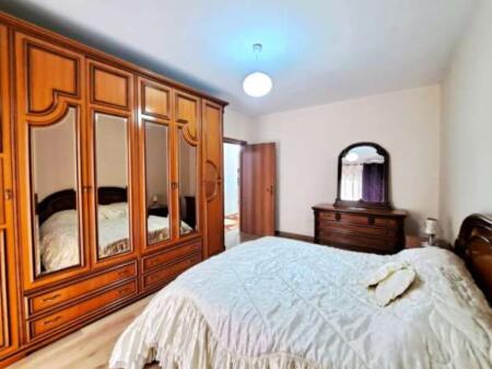 APARTAMENT 2+1 ME QIRA - RRUGA E KAVAJES