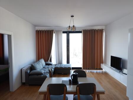 Apartament 2+1 për qira, Kristal Center
