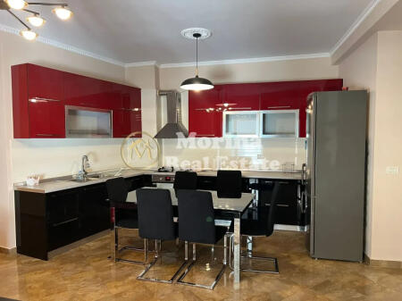 Apartament 2+1+2 me qira, 2 poste parkimi perfshire ne cmim, Liqeni i Thate.