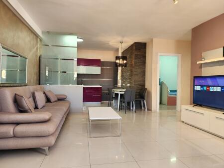 Apartament me qira: 3+1 & 2 ballkone 📍Qendër/ pazari ri (100 m2)