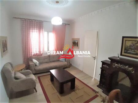 Apartament 2+1 me qera te Rruga e Kavajes prane Kishes Katolike ne Tirane (ID 42214310)