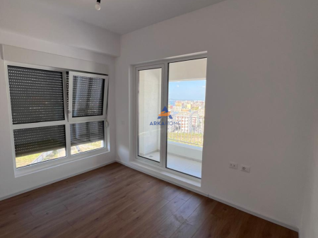 APARTAMENT ME QERA 2+1+BALLKON "PRANE REZIDENCES KAIMI".