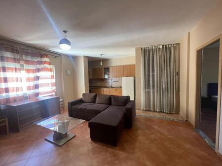 Shitet Apartament 1+1 RR.ELBASANIT Prane LION PARK