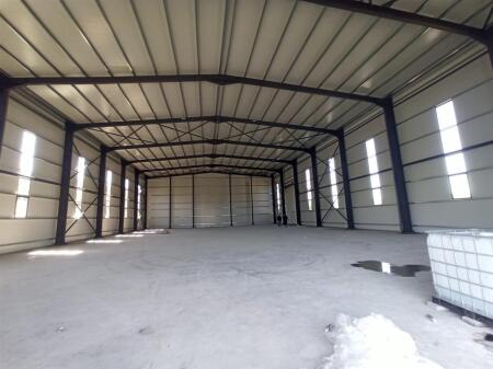 MAGAZZINO IN AFFITTO 1200 M2 TUFIN