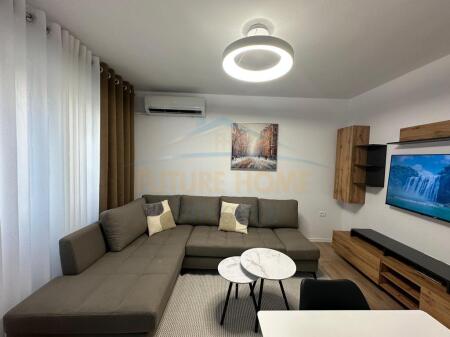 Shitet Apartament 1+1, Rruga e Dibres