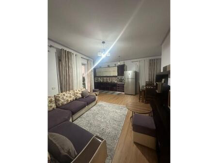APARTAMENT ME QIRA 2+1+2 TEK FRESKU