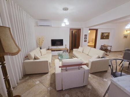SUPER APARTAMENT ME QERA PRANE STADIUMIT DURRES