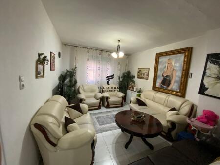 SHITET SHTEPI PRIVATE 100 M2 RRUGA BARDHYL 190.000 EURO