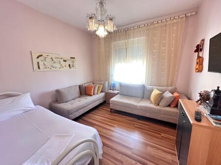 Apartament 1+1 për Shitje – Myslym Shyri (Përballë Vodafone)