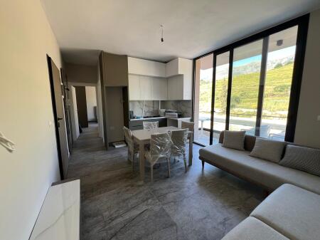 Apartament për shitje në Radhimë