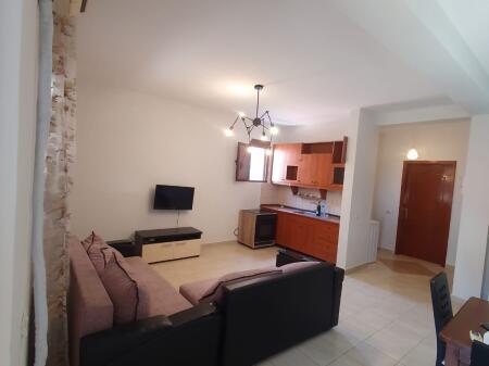 Apartament 1+1 për Qira – Selitë (pranë Universitetit Marin Barleti)