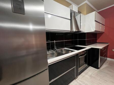 Qira, Apartament 1+1 me Ballkon, "Liqeni i Thatë", Tiranë.