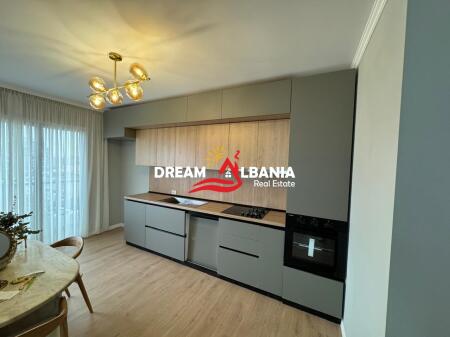 Appartamento/Ufficio 3+1+2 in affitto in Via Durresit vicino al Colosseo (ID 4231461).