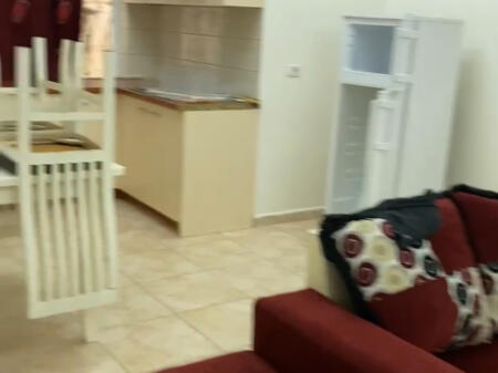 Jepet apartament 2+1 me parkim tek Eleonora, marketi Aldi
