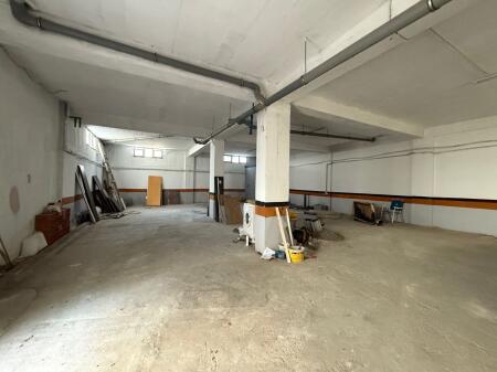 MAGAZINA ME QERA 200 M2 CASA ITALIA 500 EURO