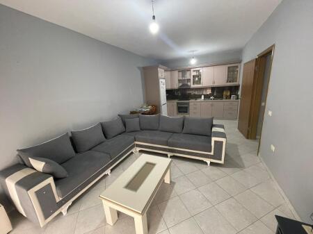Apartamenti 2+1 për qira, rruga Besim Alla