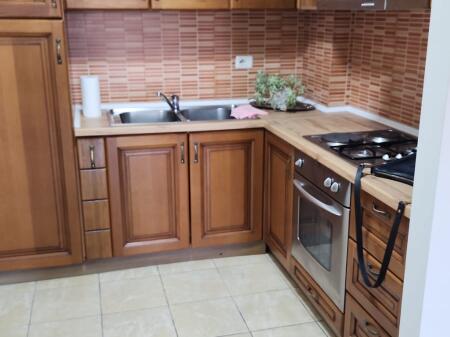 Appartamento per ufficio 3+1 in affitto in Bulevard Gjergj Fishta!
