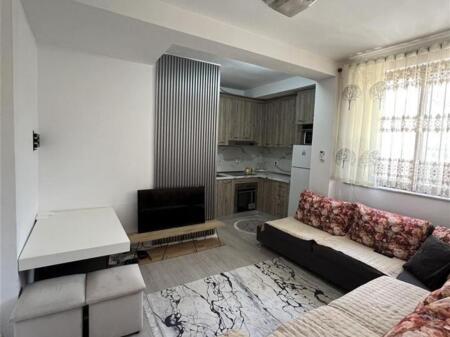 Apartament 2+1 me qira në 'Don Bosko'