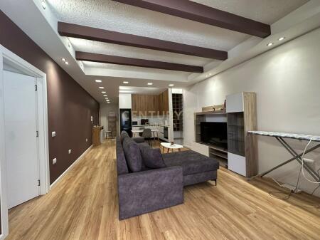 JEPET PER QIRA APARTAMENT 1+1 I INVESTUAR TEK KOPSHTI BOTANIK!