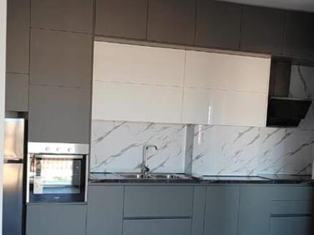 JEPET ME QERA APARTAMENT 2+1 PRANE ZJARREFIKESES DURRES PALLAT I VITIT 2023