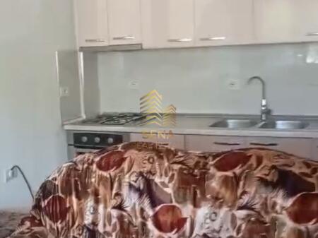 Rent, Private entrance, 2+1 Shkozë, 300 Euro/month