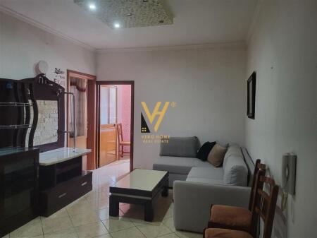 APARTAMENT 2+1+BLK ME QERA NE ASTIR 450 EURO