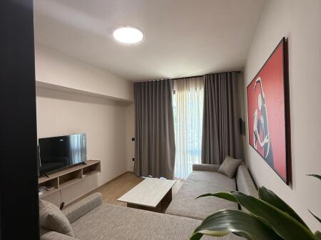 🏡 Jepet me qira apartament në zonën Lungomare, Vlorë 500€