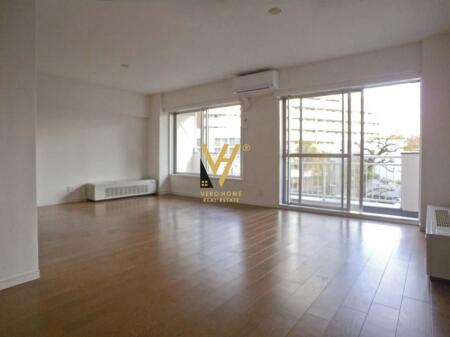 APARTAMENT 2+1 ME QERA NE LAPRAK 30.000 LEKE