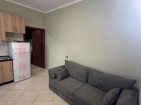 Apartament 1+1 me qera, shtepi private te Rr. Jordan Misja