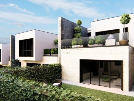 2-Story Villa for Rent