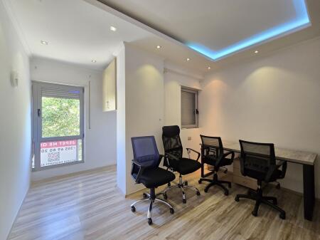 UFFICIO IN AFFITTO 85M2 XHAMLLIK 650 EURO