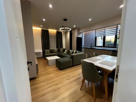 APARTAMENT PËR SHITJE 1+1