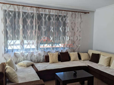 Appartamento 2+1 in affitto vicino alla Guardia Tirana