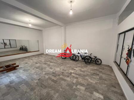 Business premises for rent in the Center of Tirana at Bogdaneve Street (ID 42611204)