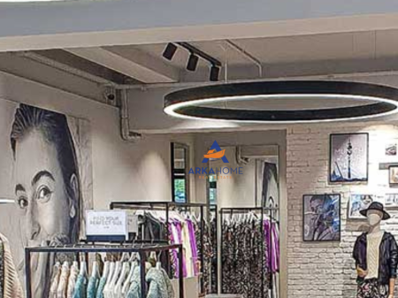 JEPET BIZNESI ME QERA 130M2 "RRUGA MILTO SOTIR GURRA,UNAZA E RE " 1300 EURO.