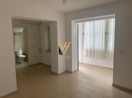 OFFICE 35 M2 FOR RENT AT DINAMO STADIUM 400 EURO