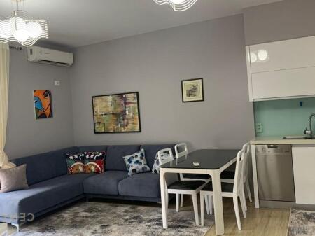Apartament me qira 1+1, Myslym Shyr